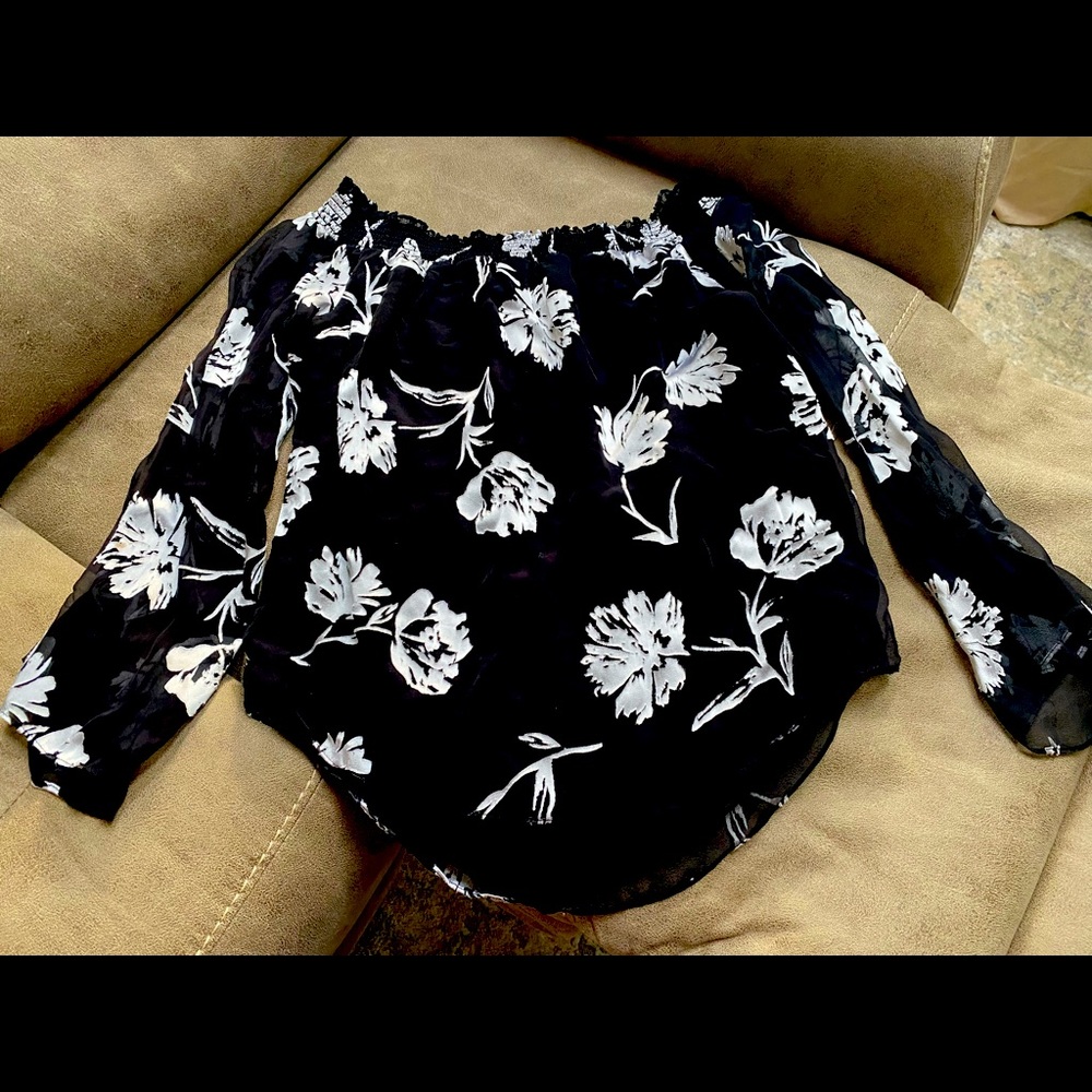 White House black market silk blouse